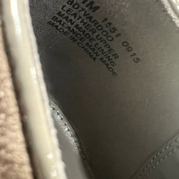 Bandolino Batyard Gray Suede Leather Heeled Booties 11M Side Zip Chic Fall Look - Picture 5 of 5